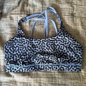 Lululemon energy bra size 10